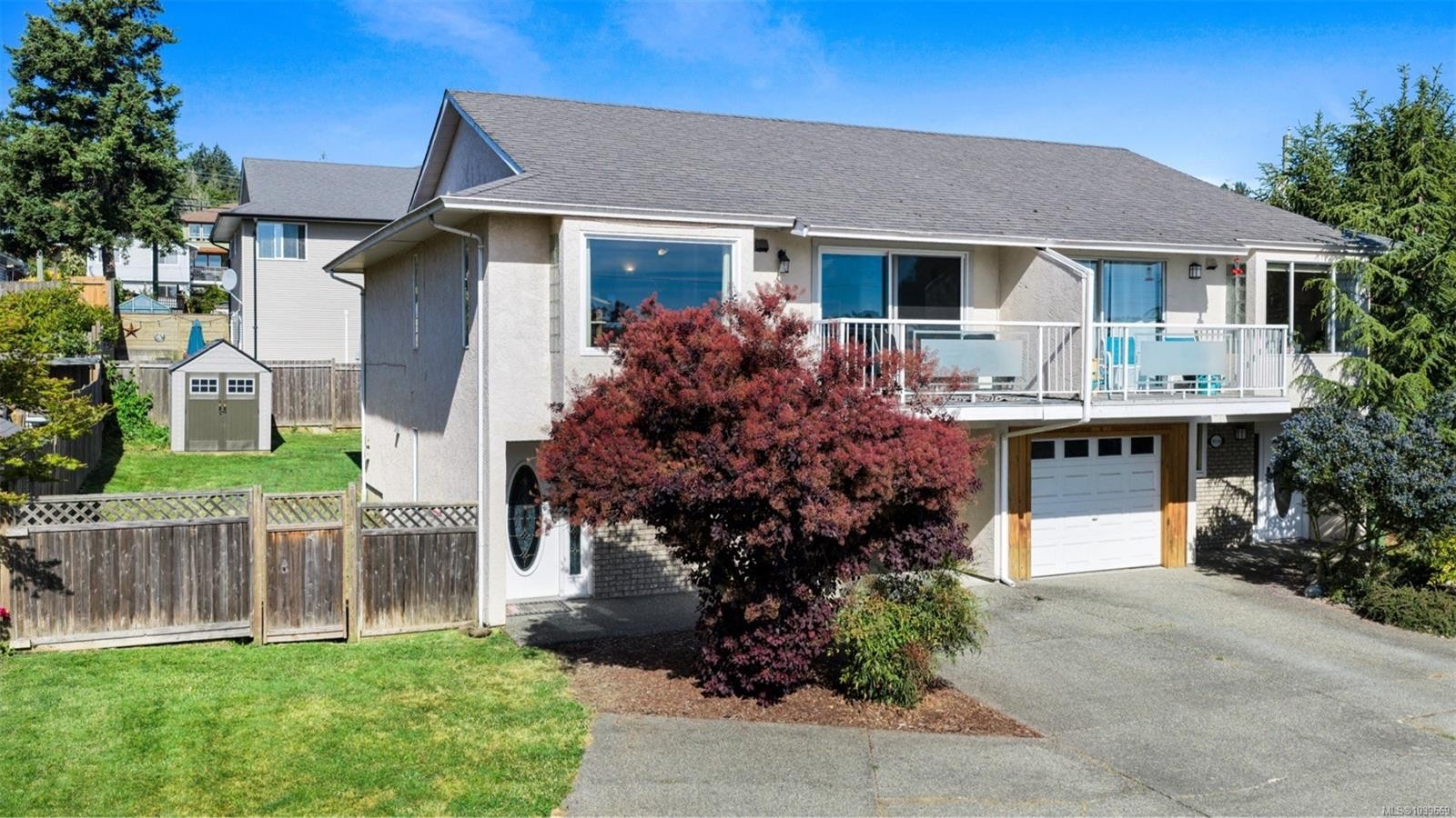 8108 Bertha St, Crofton, BC