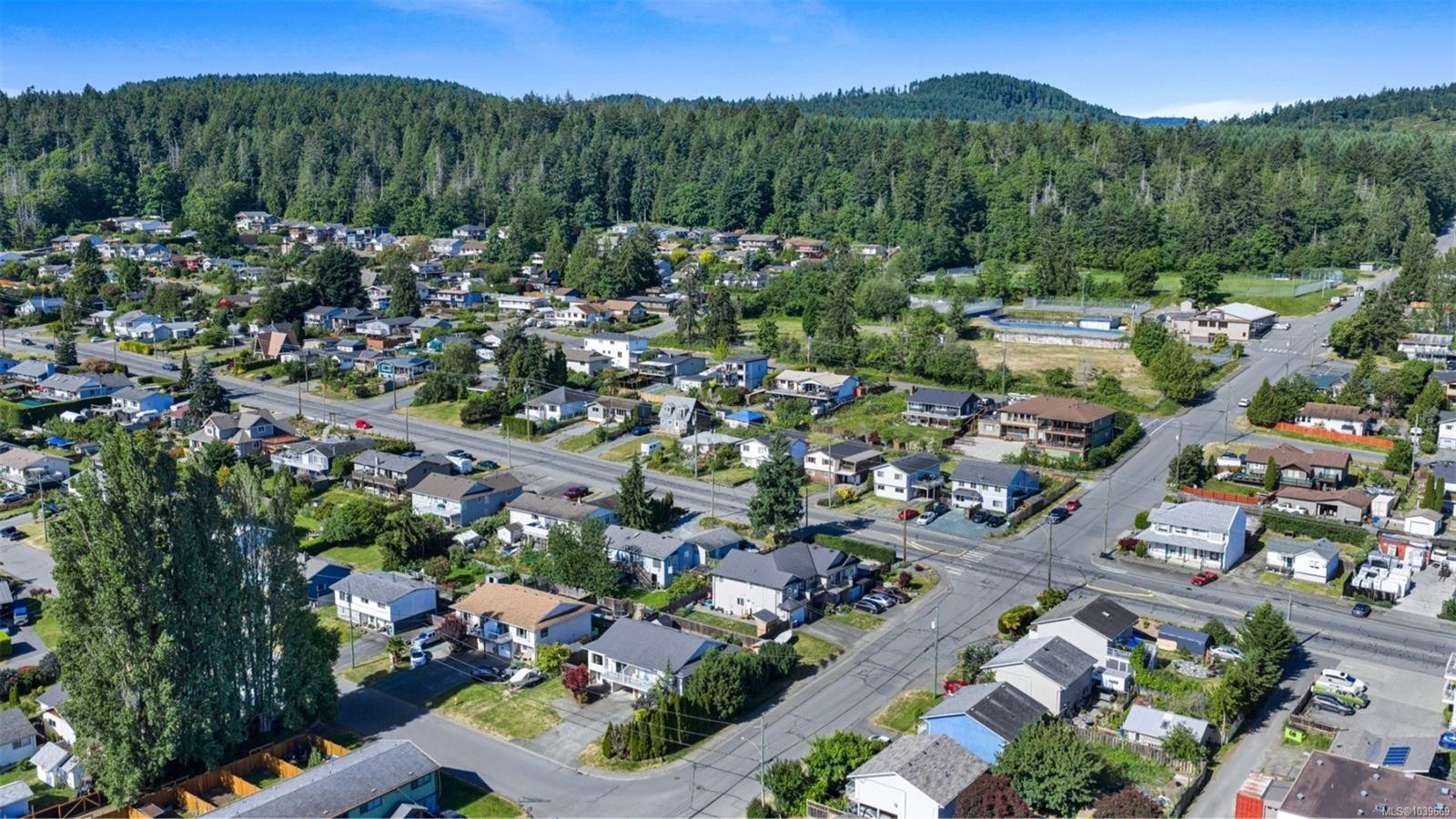 8108 Bertha St, Crofton, BC