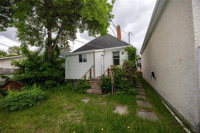 354 King Edward St, Winnipeg, MB