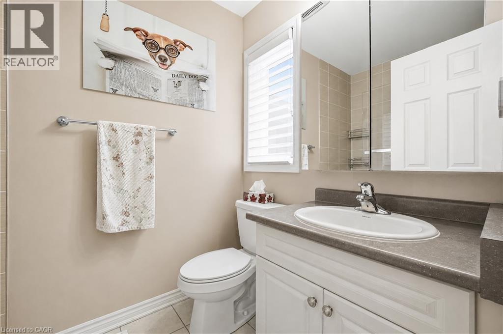 44 Stillwater Crescent, Waterdown, ON - Indoor Photo Showing Bathroom
