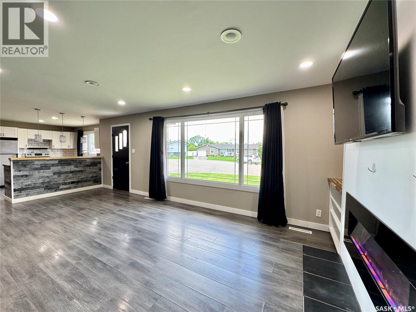 302 Maple Bay, Langenburg, SK