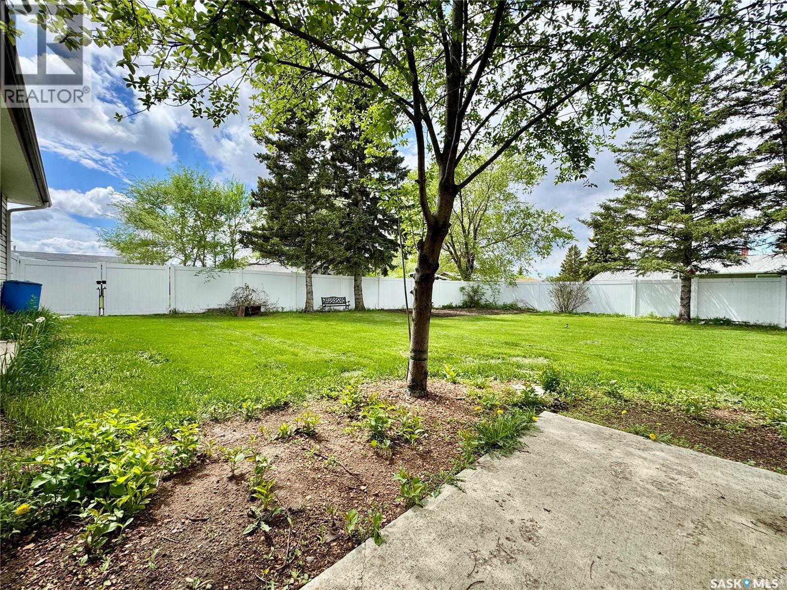 302 Maple Bay, Langenburg, SK