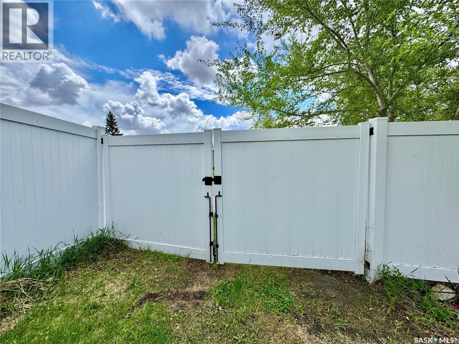 302 Maple Bay, Langenburg, SK