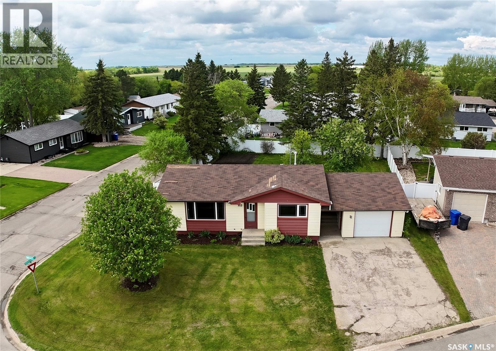 302 Maple Bay, Langenburg, SK