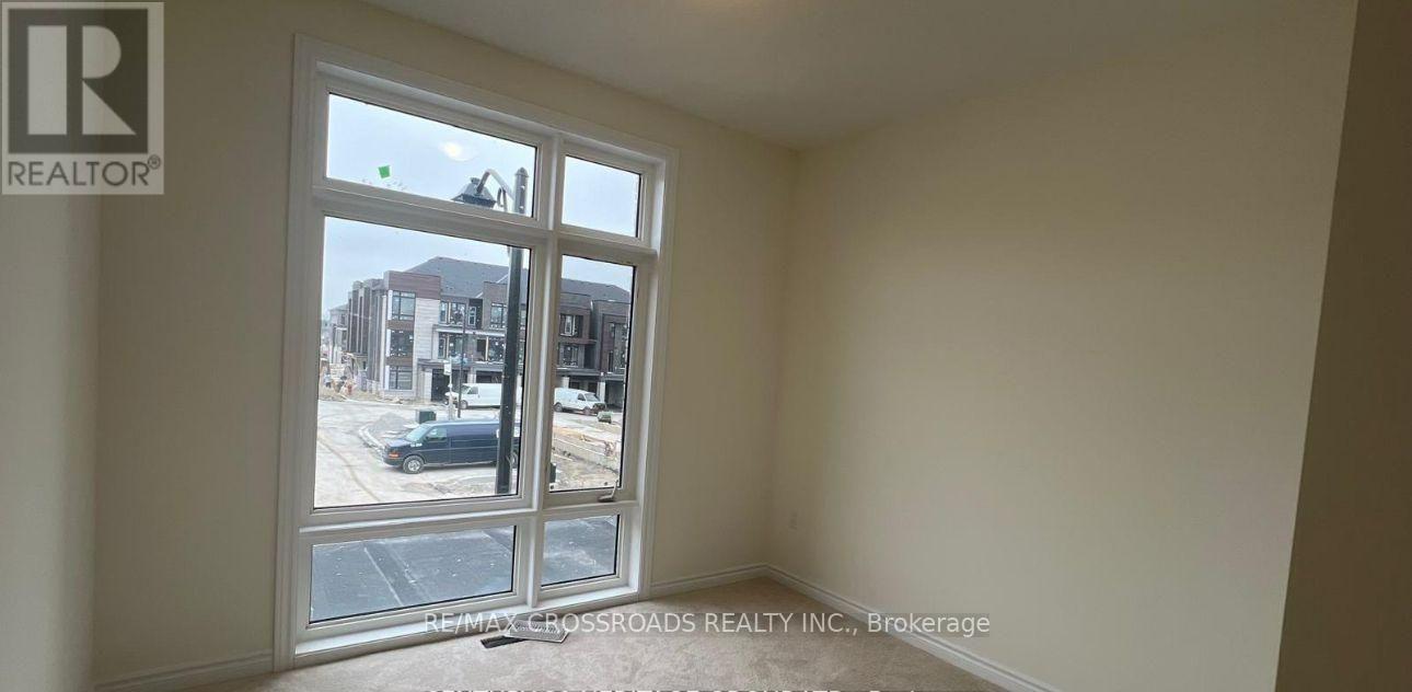 22 Blick Crescent, Aurora, ON