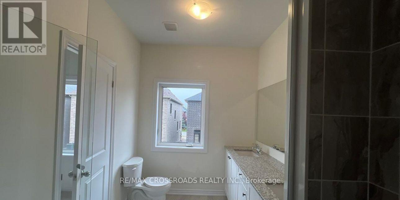 22 Blick Crescent, Aurora, ON