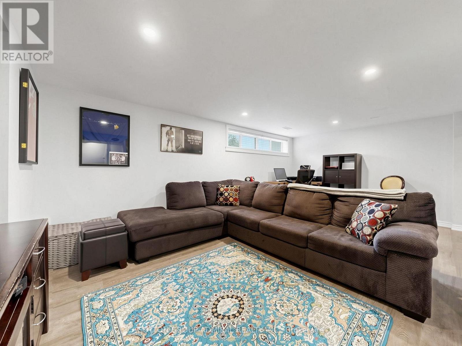 1864 Hindhead Road, Mississauga, ON