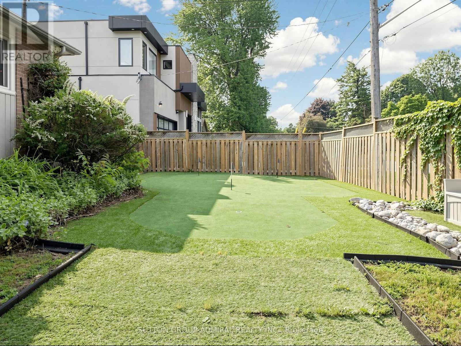 1864 Hindhead Road, Mississauga, ON