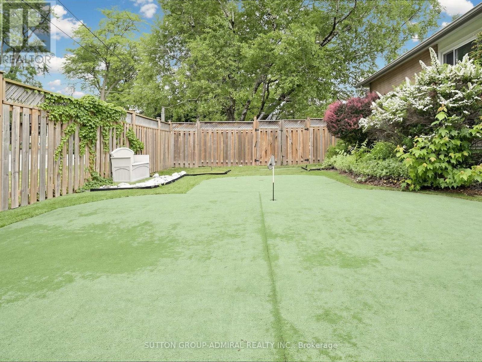 1864 Hindhead Road, Mississauga, ON
