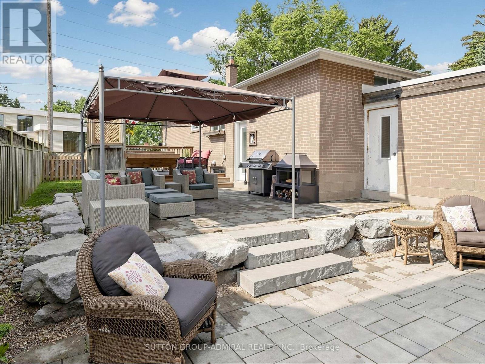 1864 Hindhead Road, Mississauga, ON
