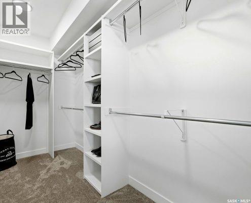1056 West Park Boulevard, Moose Jaw, SK