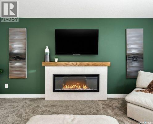 1056 West Park Boulevard, Moose Jaw, SK