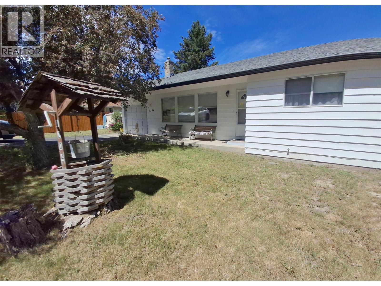 1204 Second Avenue, Chase, BC