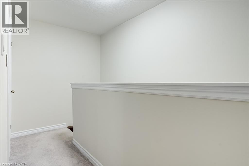 7 Sirente Drive Unit# 11, Hamilton, ON - Indoor Photo Showing Other Room