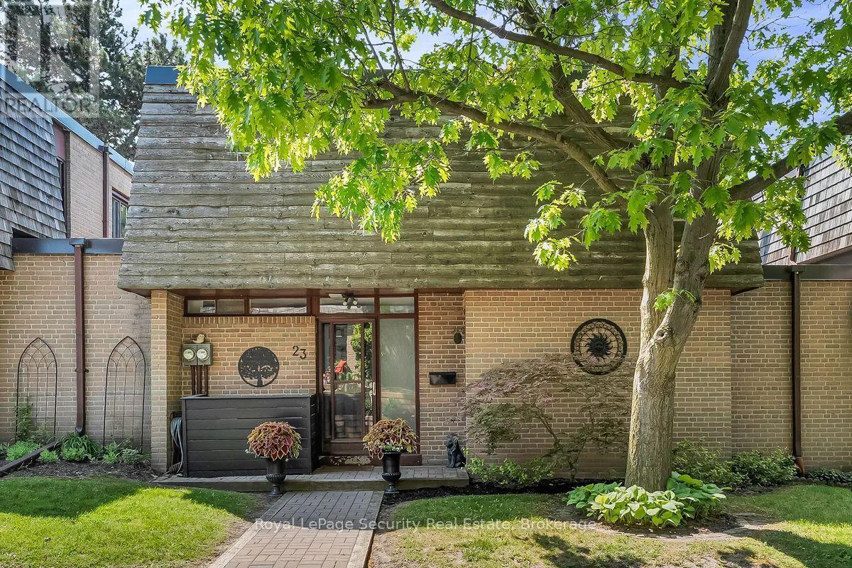 23 Raintree Path, Toronto, ON