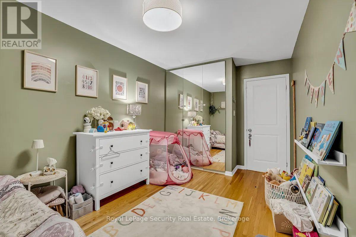 23 Raintree Path, Toronto, ON
