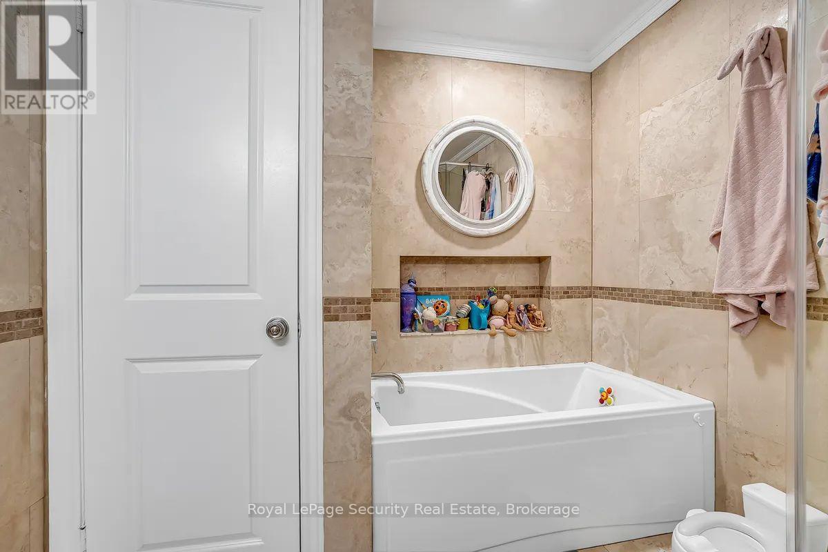 23 Raintree Path, Toronto, ON