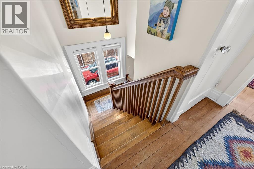 22 Connaught Avenue S, Hamilton, ON