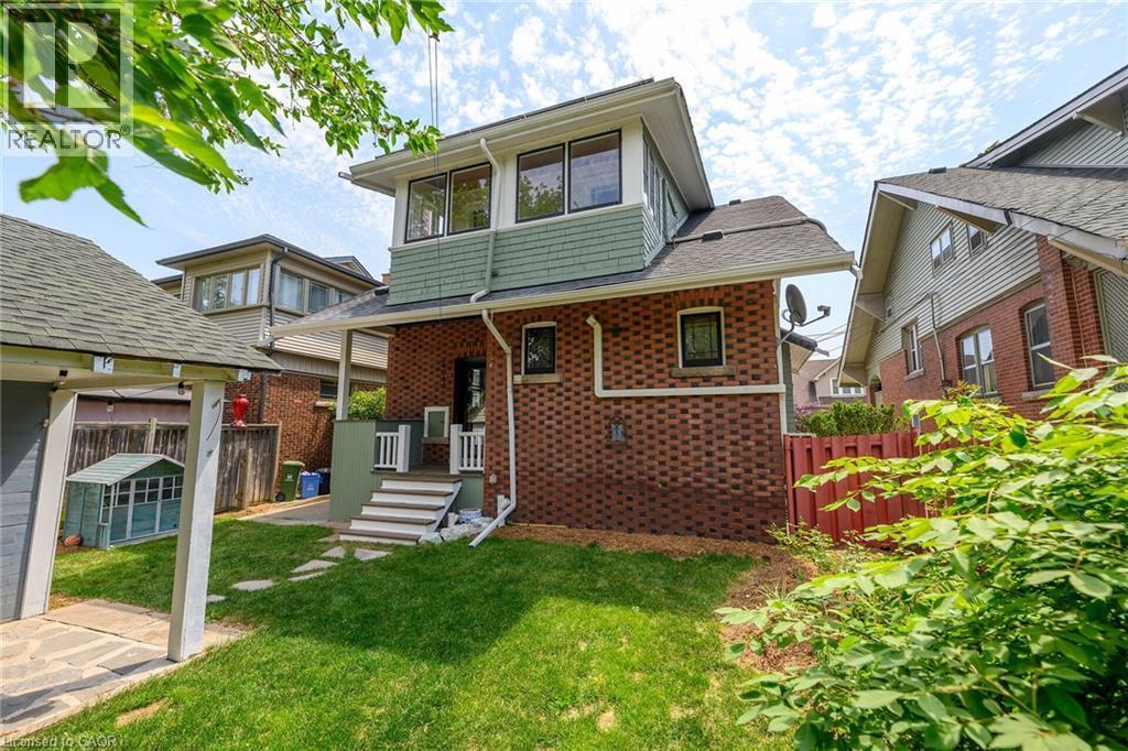 22 Connaught Avenue S, Hamilton, ON