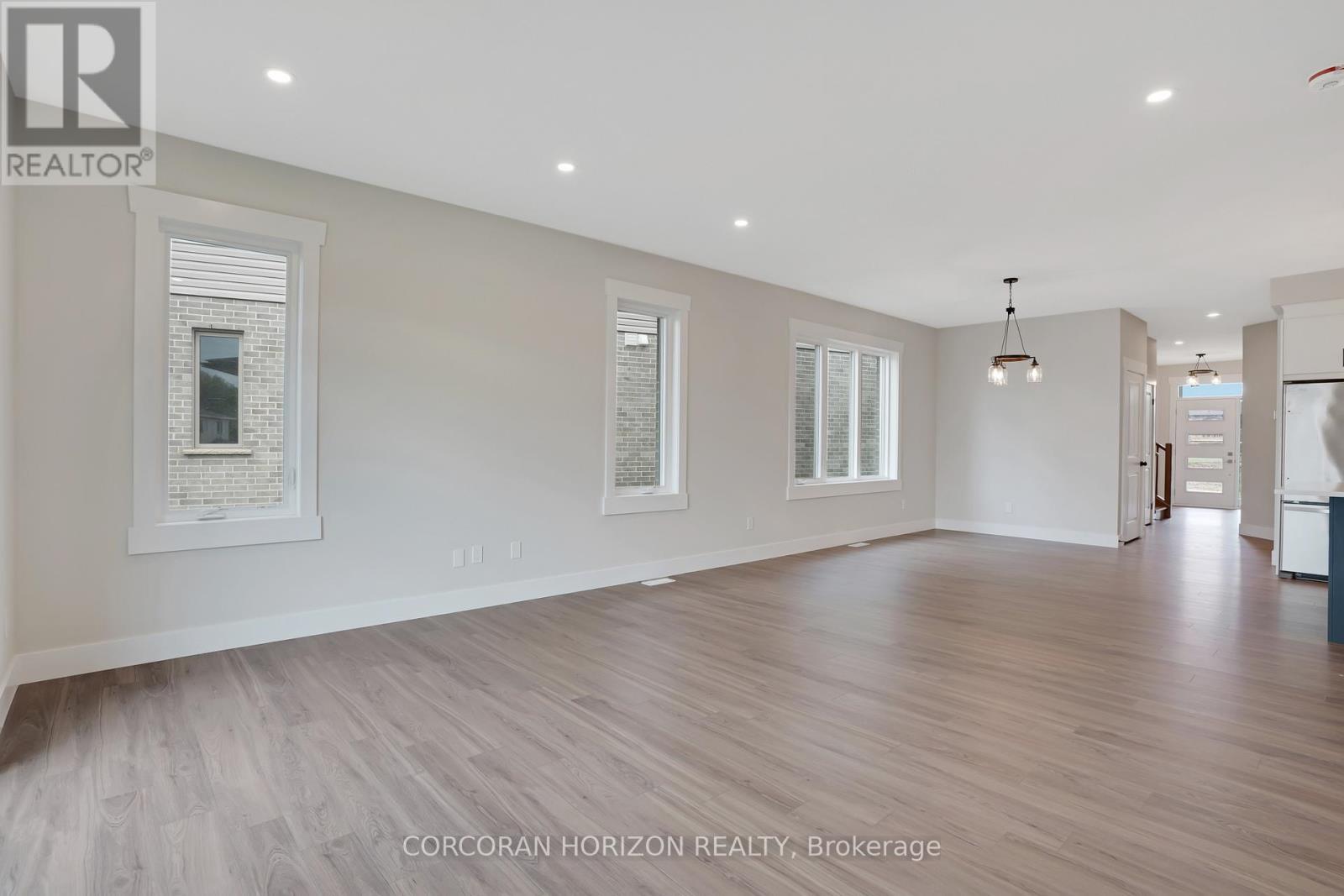 24 Moon Crescent, Cambridge, ON