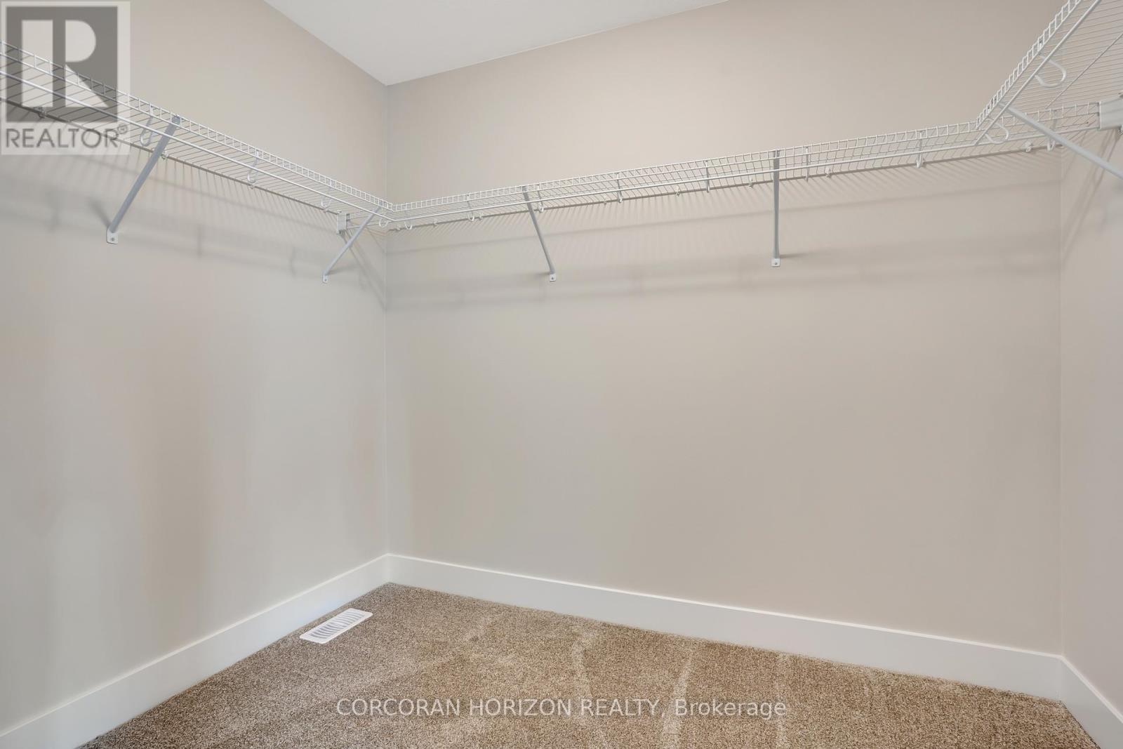 24 Moon Crescent, Cambridge, ON