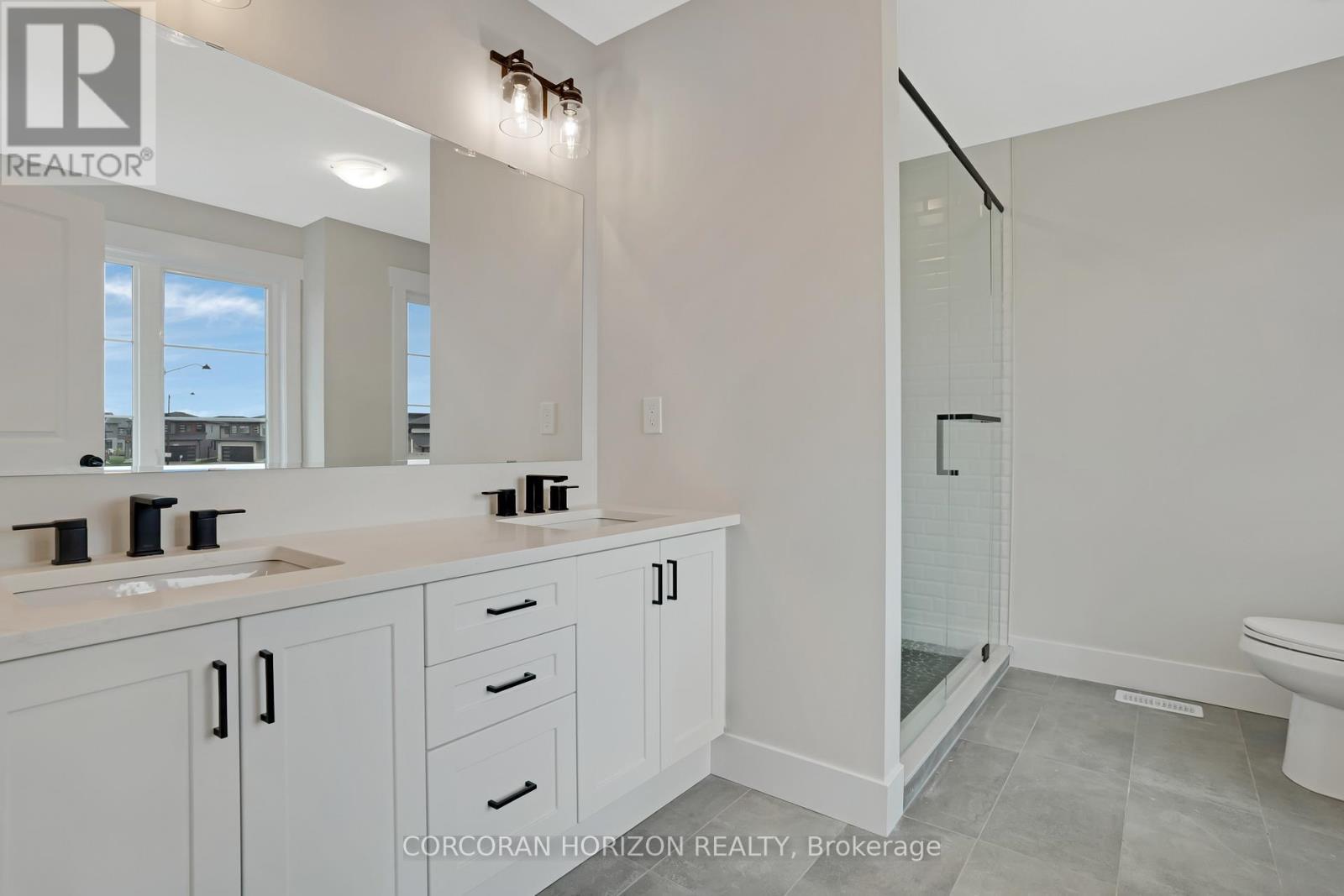 24 Moon Crescent, Cambridge, ON