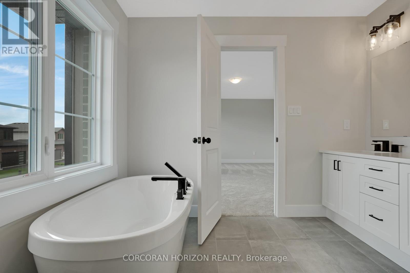 24 Moon Crescent, Cambridge, ON