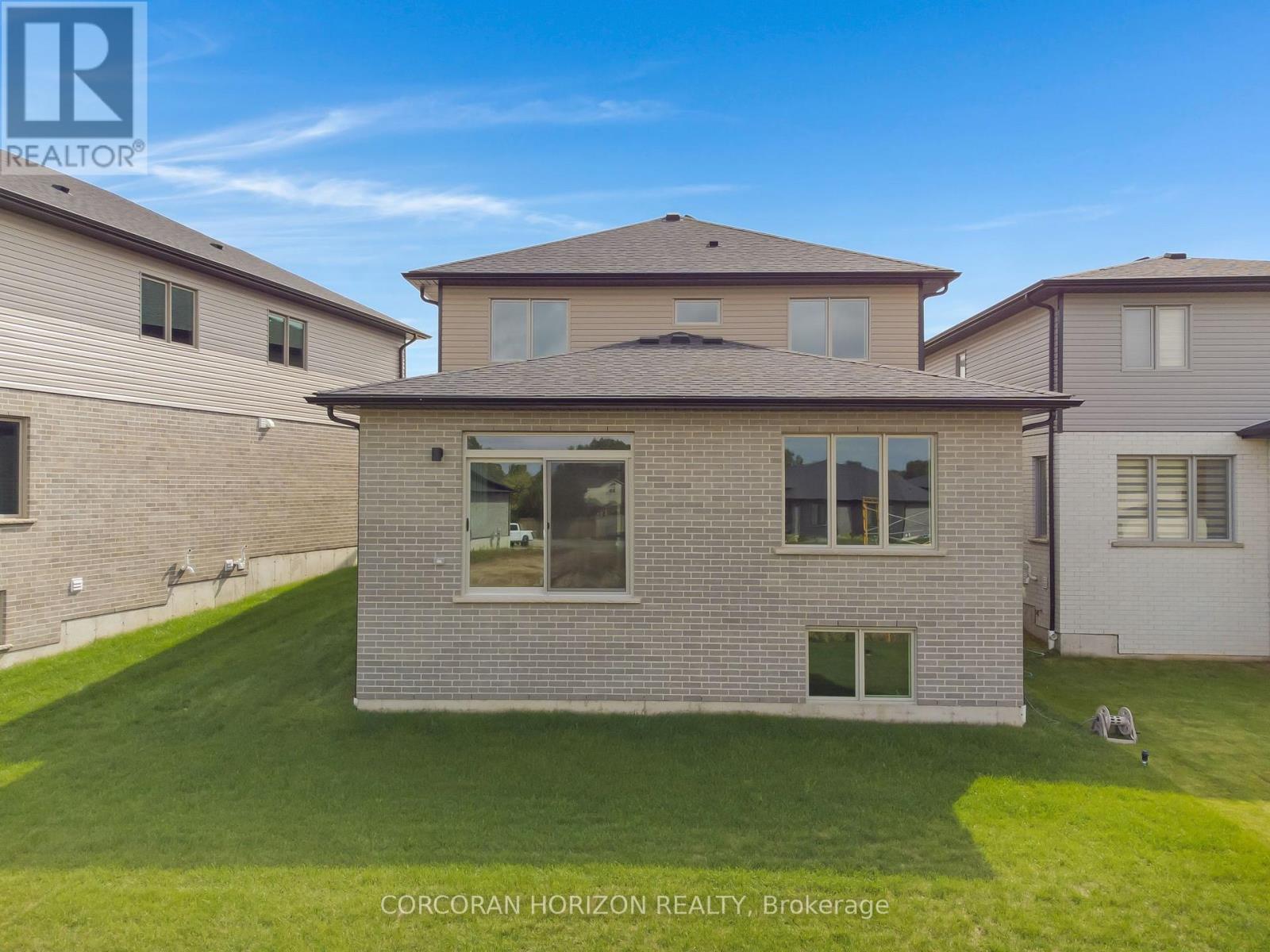 24 Moon Crescent, Cambridge, ON