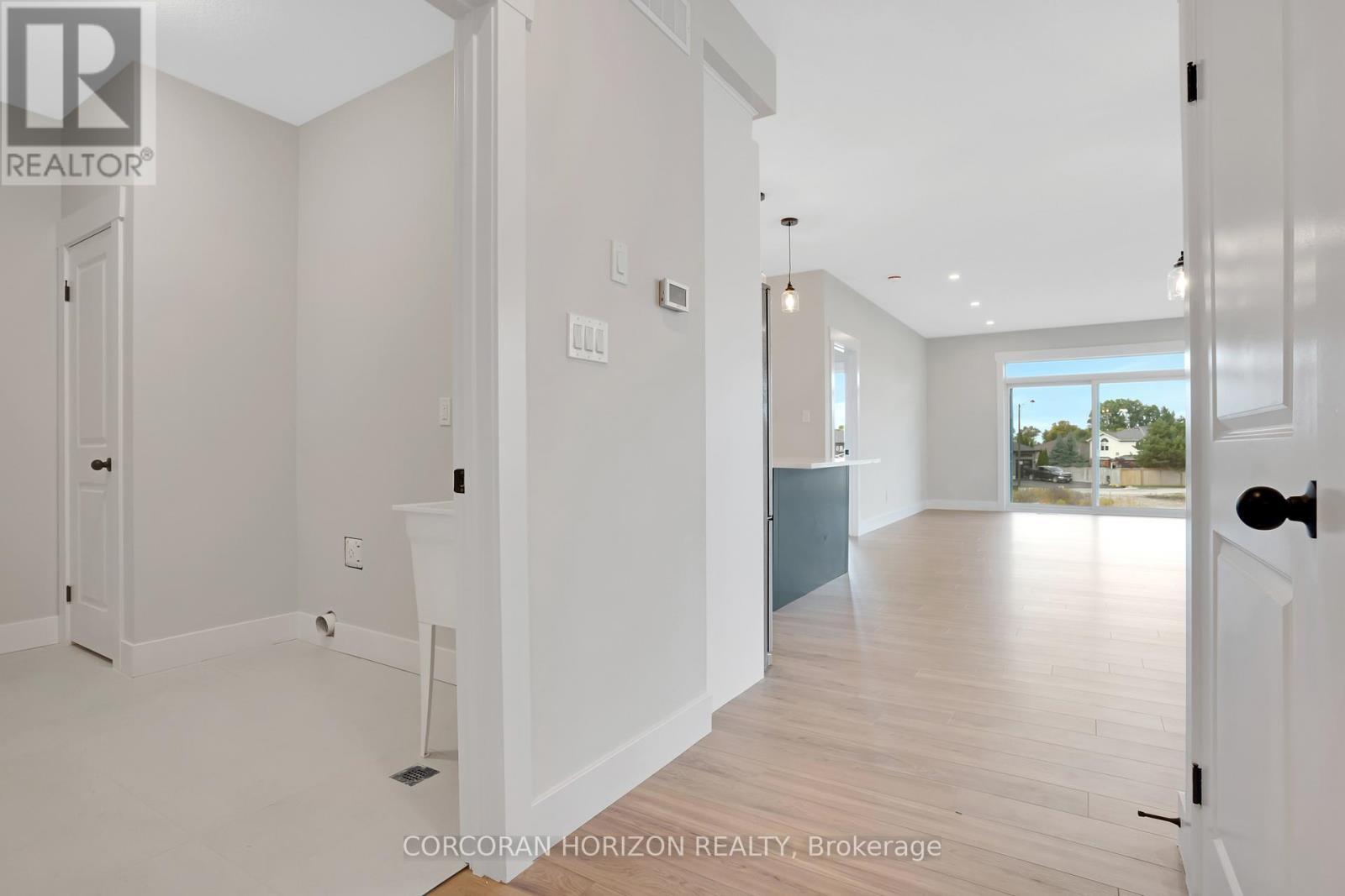 24 Moon Crescent, Cambridge, ON