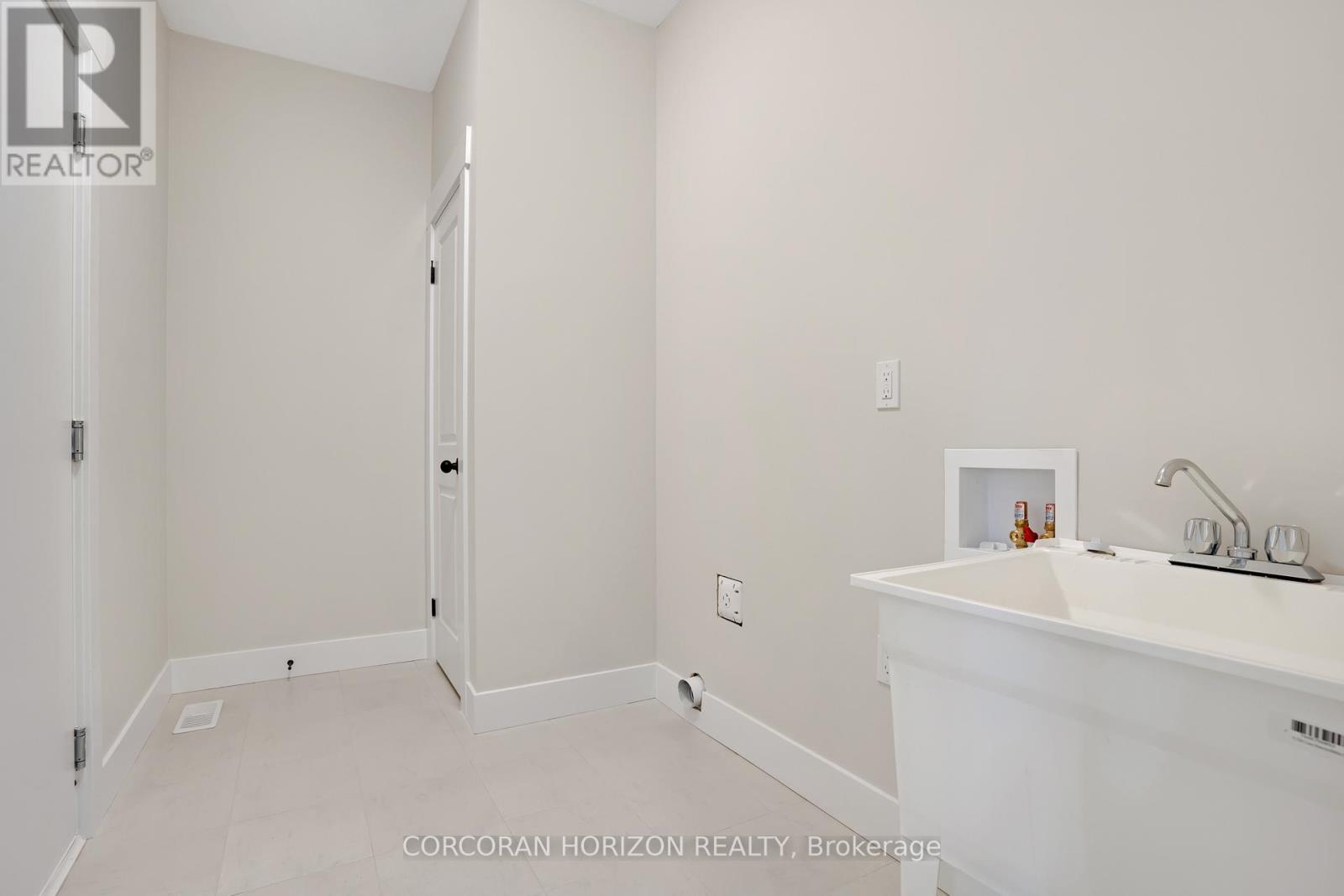 24 Moon Crescent, Cambridge, ON
