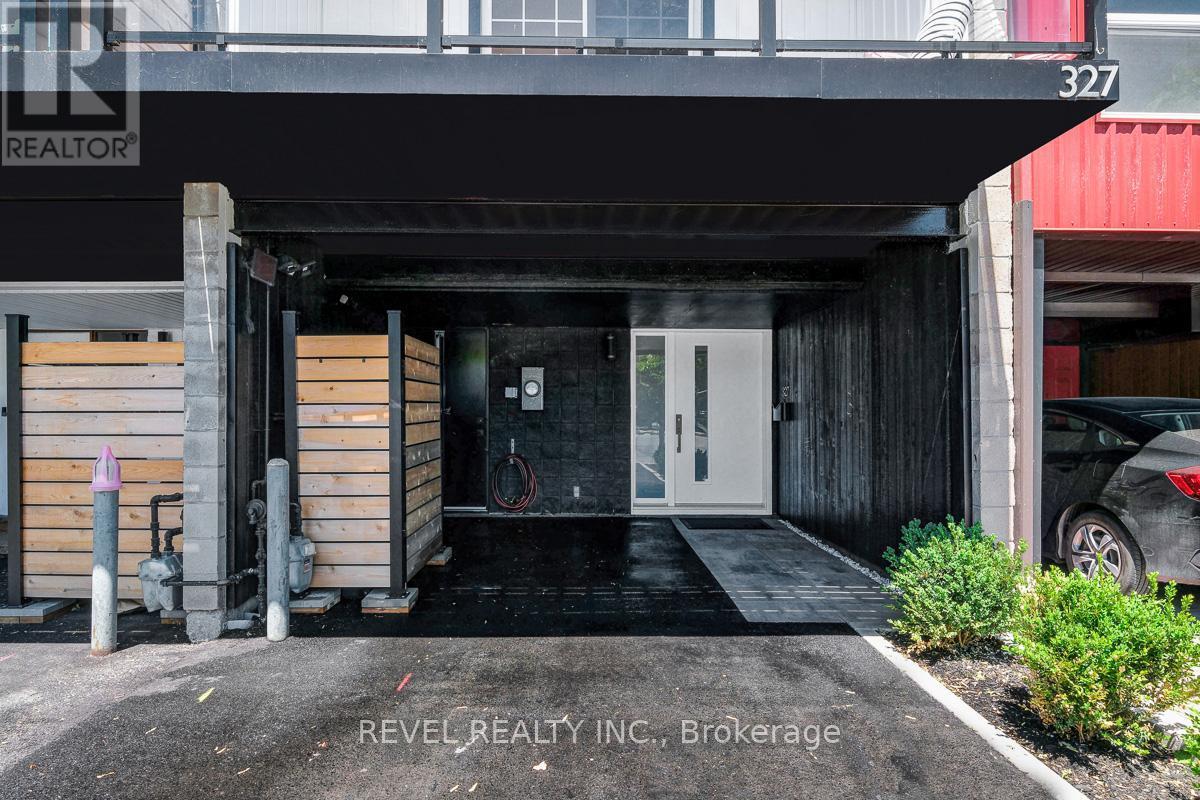 327 St Andrew Street, Ottawa, ON