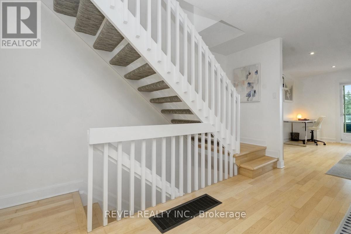 327 St Andrew Street, Ottawa, ON