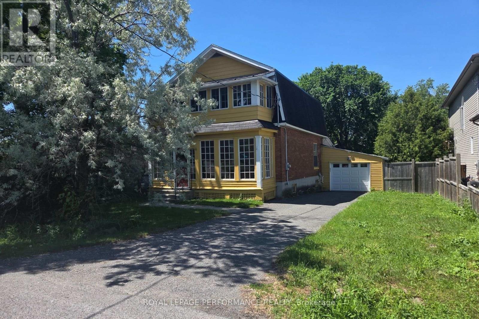 506 Wentworth Avenue, Ottawa, ON