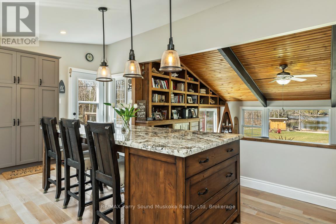 Custom dining area for 6 - 5 Meharg Drive, Mckellar, ON
