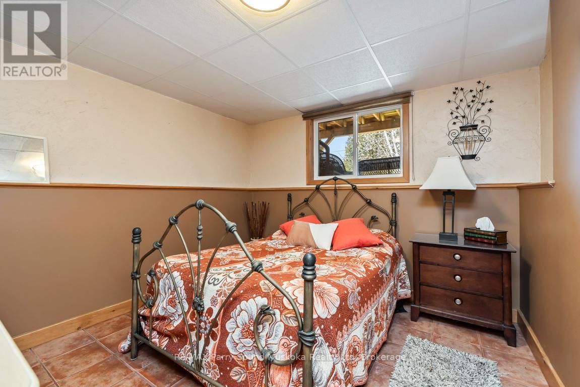 Bedroom - 5 Meharg Drive, Mckellar, ON