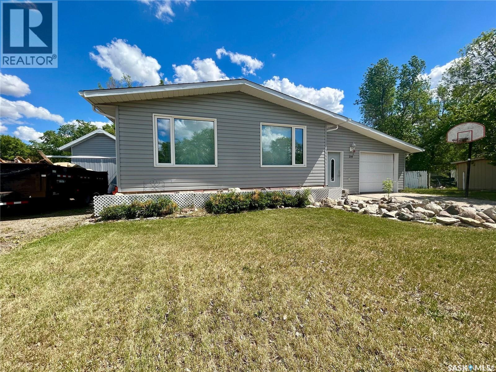 314 Main Street, Milestone, SK