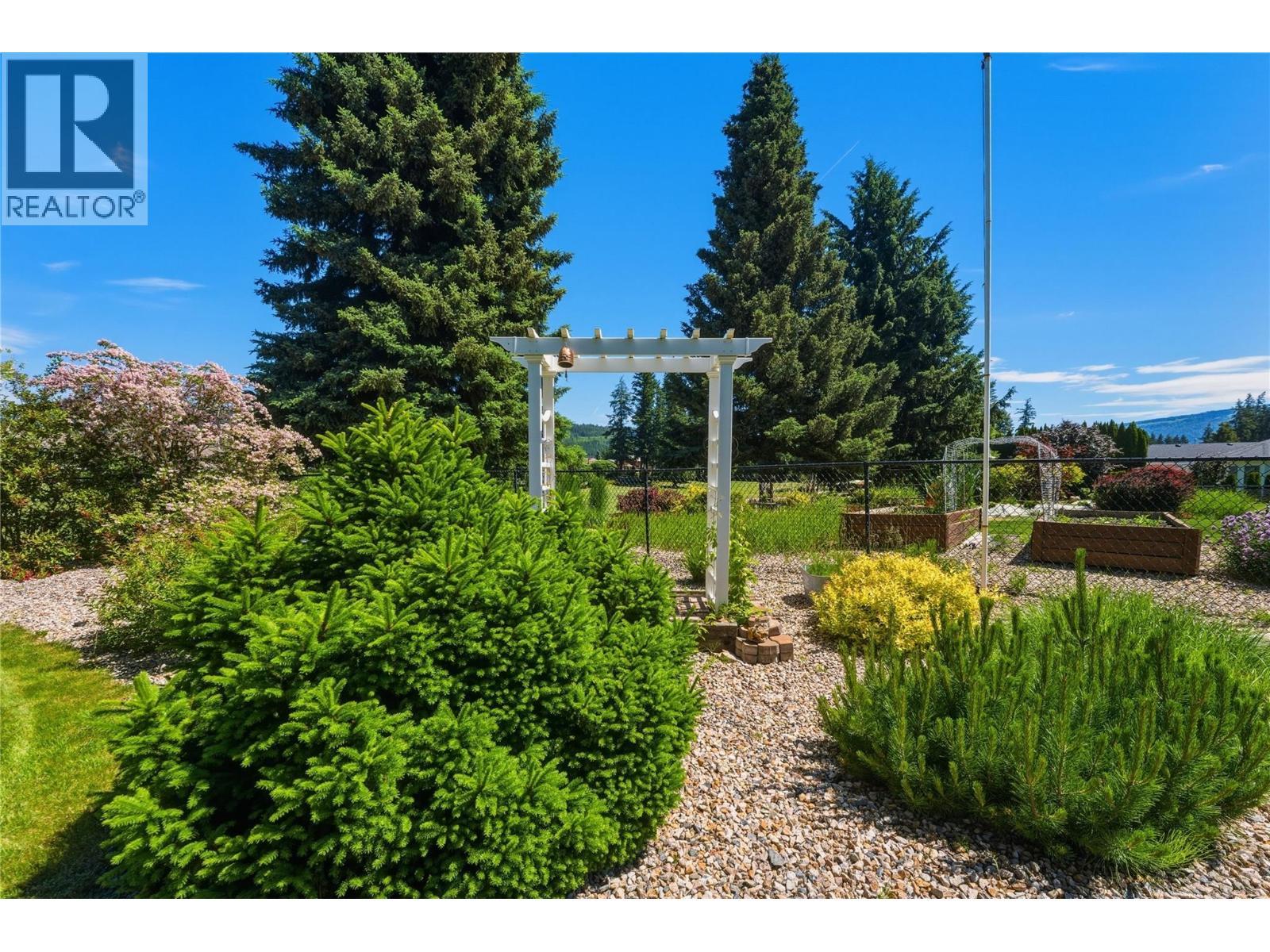 2642 Golf View Place, Blind Bay, BC - Outdoor