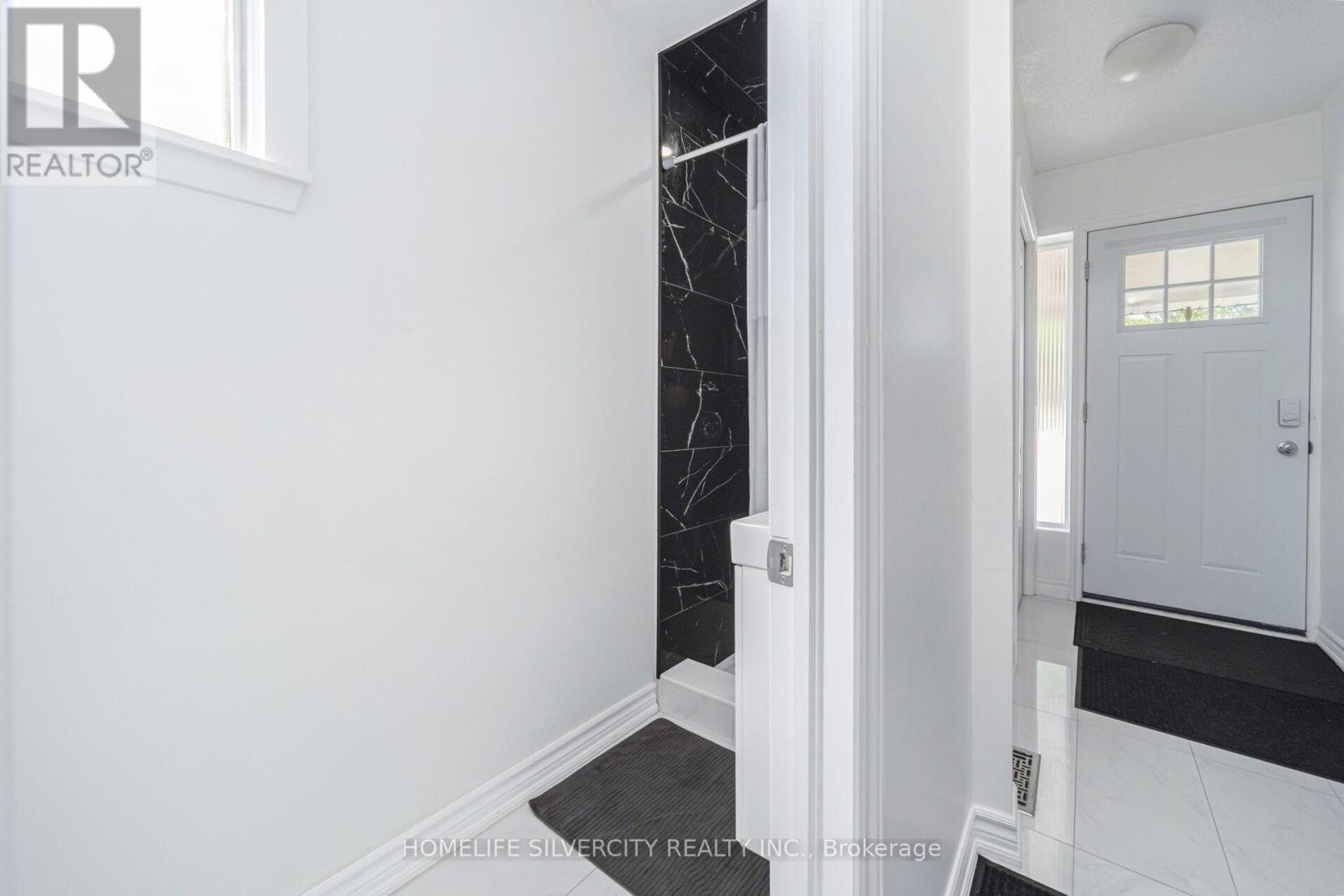7582 Discus Crescent, Mississauga, ON