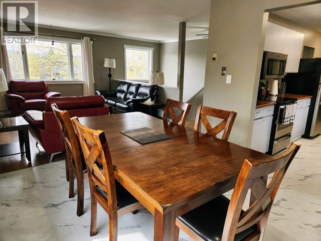 633 Yates Crescent, Faro, YT
