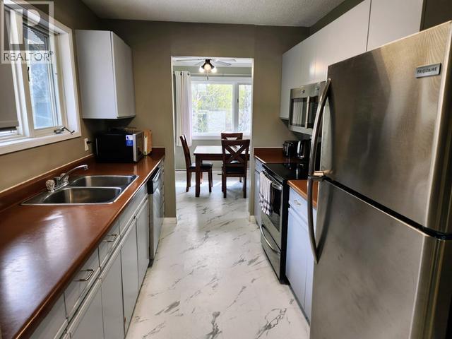 633 Yates Crescent, Faro, YT