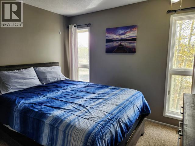 633 Yates Crescent, Faro, YT