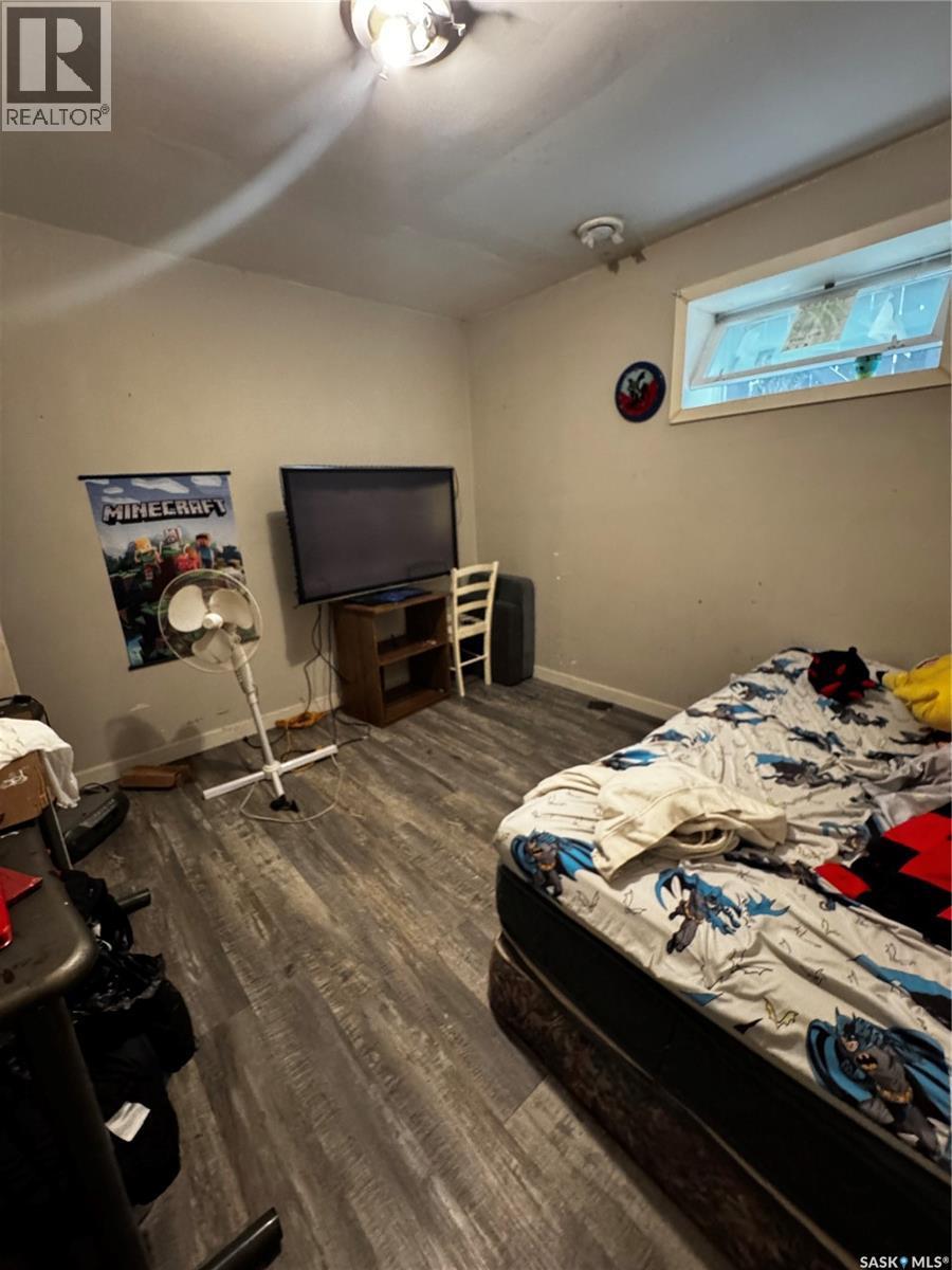 807 Weldon Avenue, Saskatoon, SK
