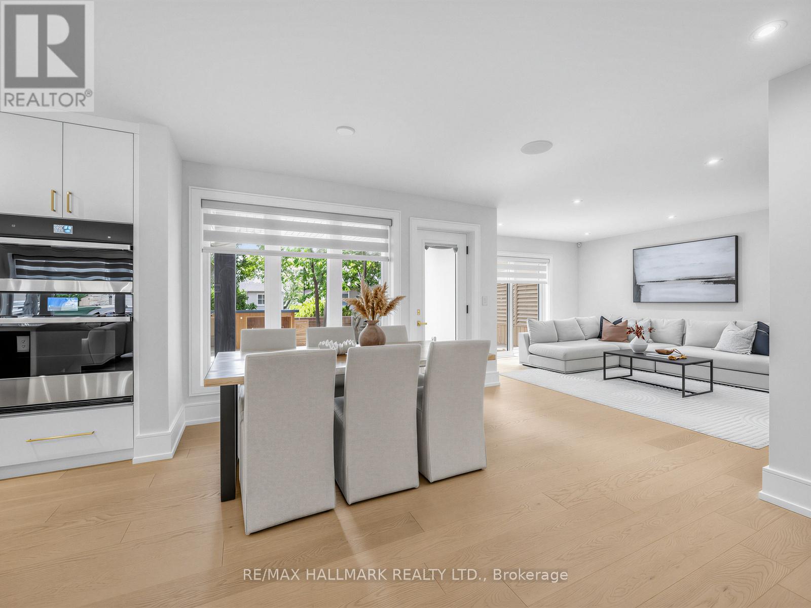 30 Kellythorne Drive, Toronto, ON
