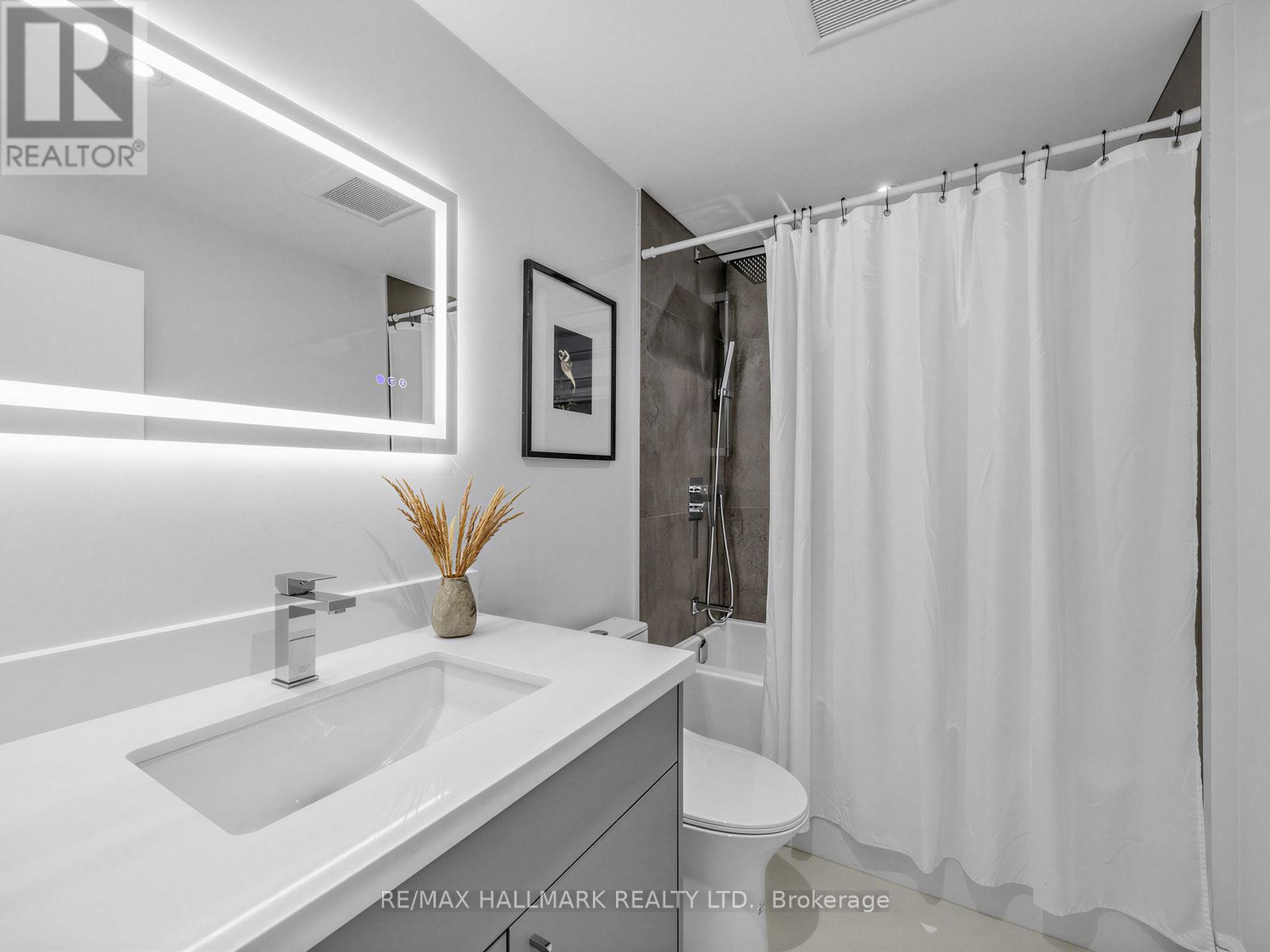 30 Kellythorne Drive, Toronto, ON