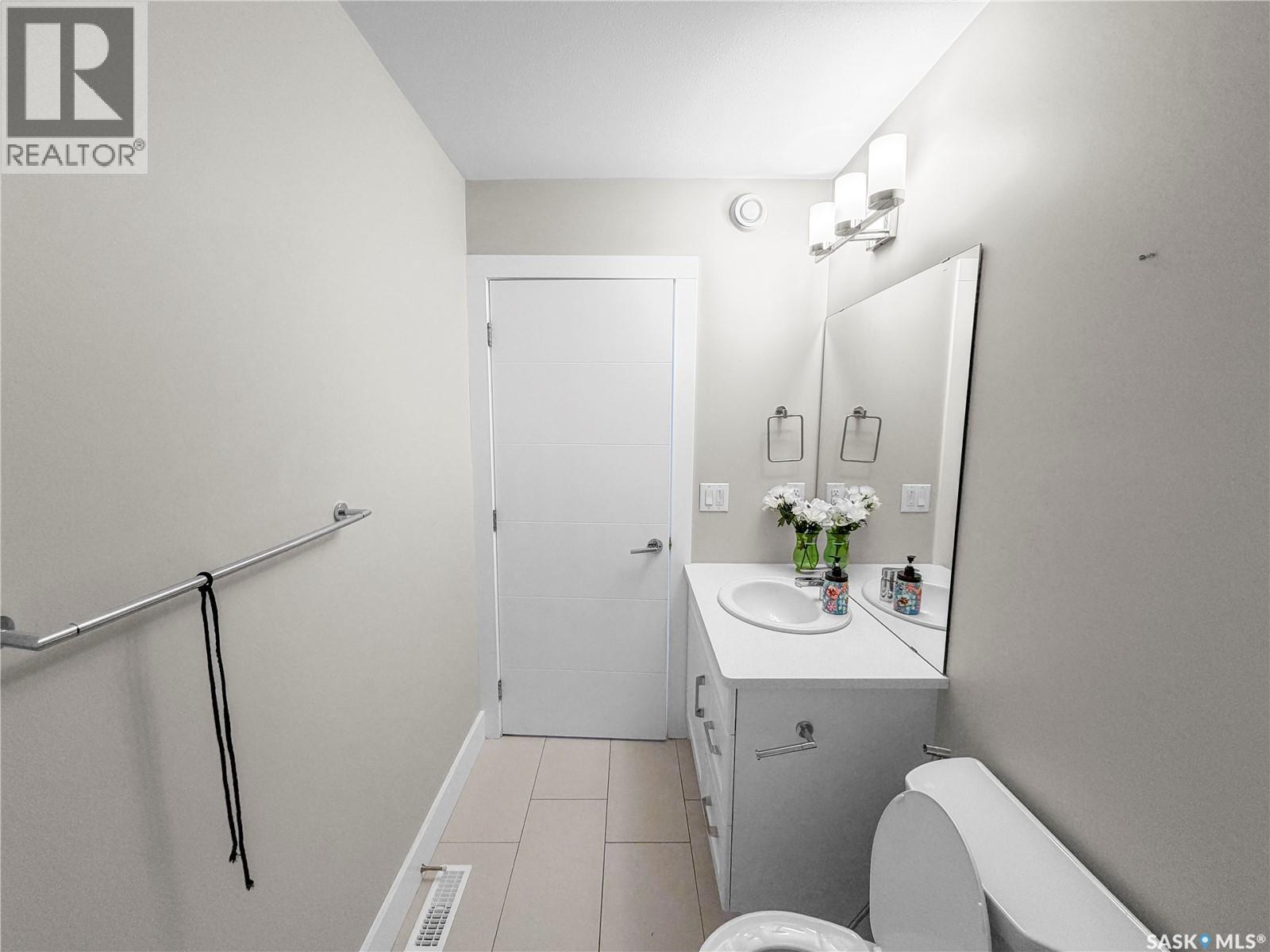 676 Meadows Boulevard, Saskatoon, SK