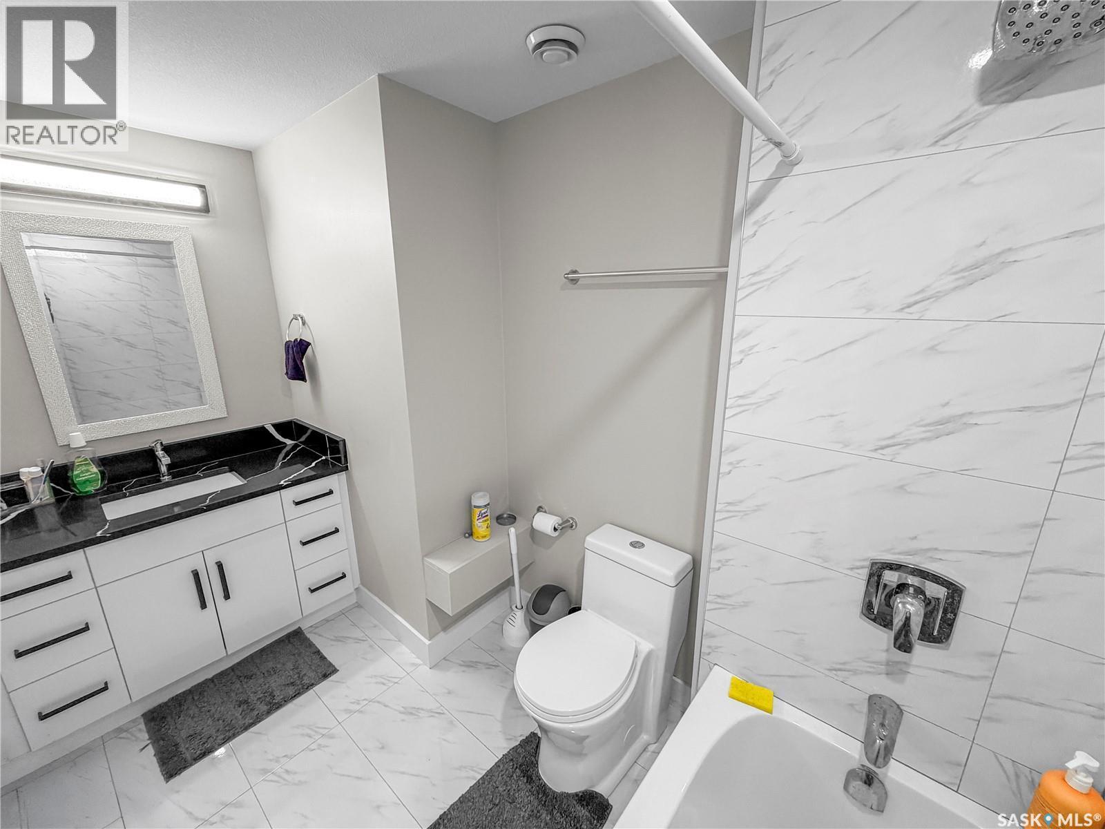 676 Meadows Boulevard, Saskatoon, SK