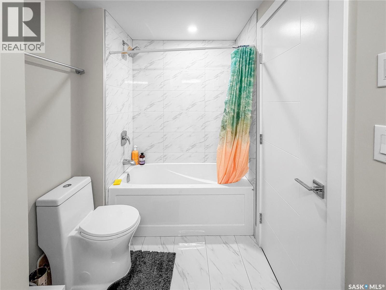 676 Meadows Boulevard, Saskatoon, SK