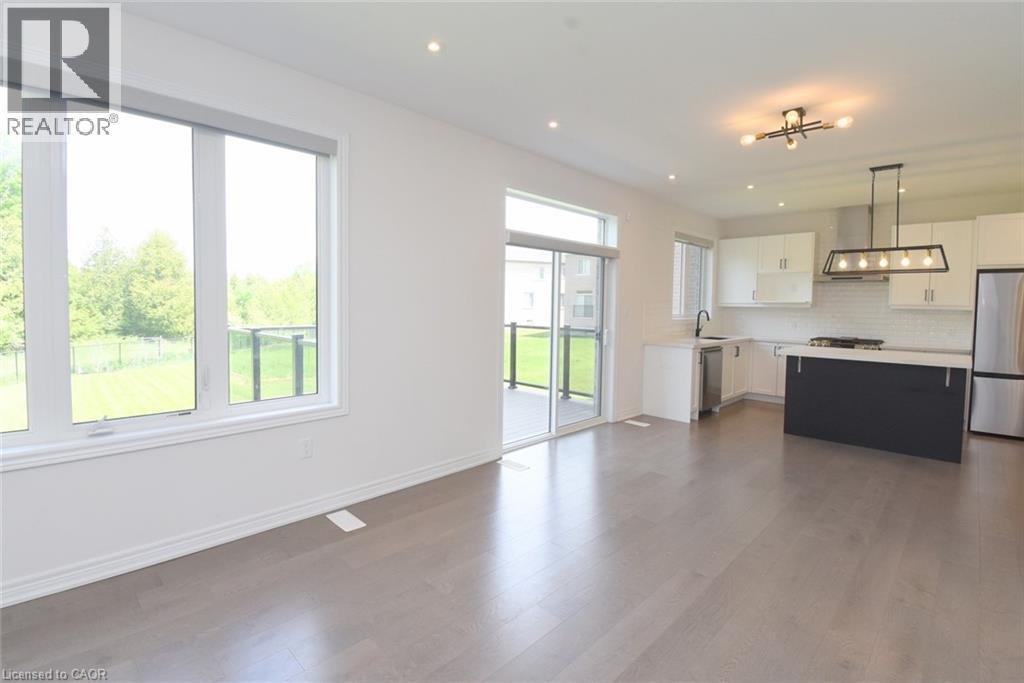 266 Chippewa Avenue, Shelburne, ON - Indoor Photo Showing Kitchen