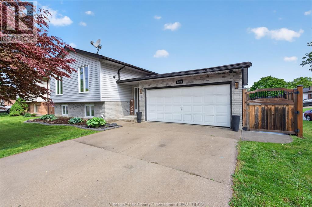 8492 Jerome, Windsor, ON