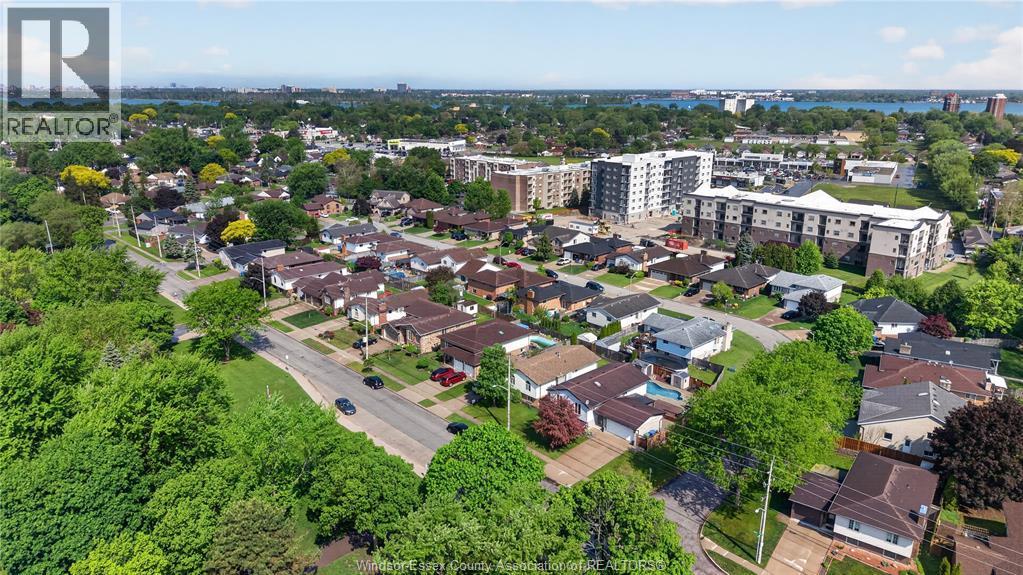 8492 Jerome, Windsor, ON